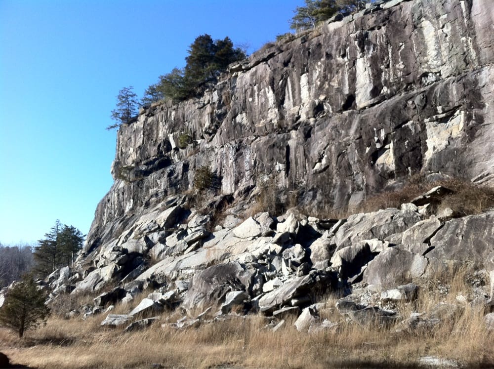 Rocky Face Mountain Recreational Area Hiking Hiddenite, NC