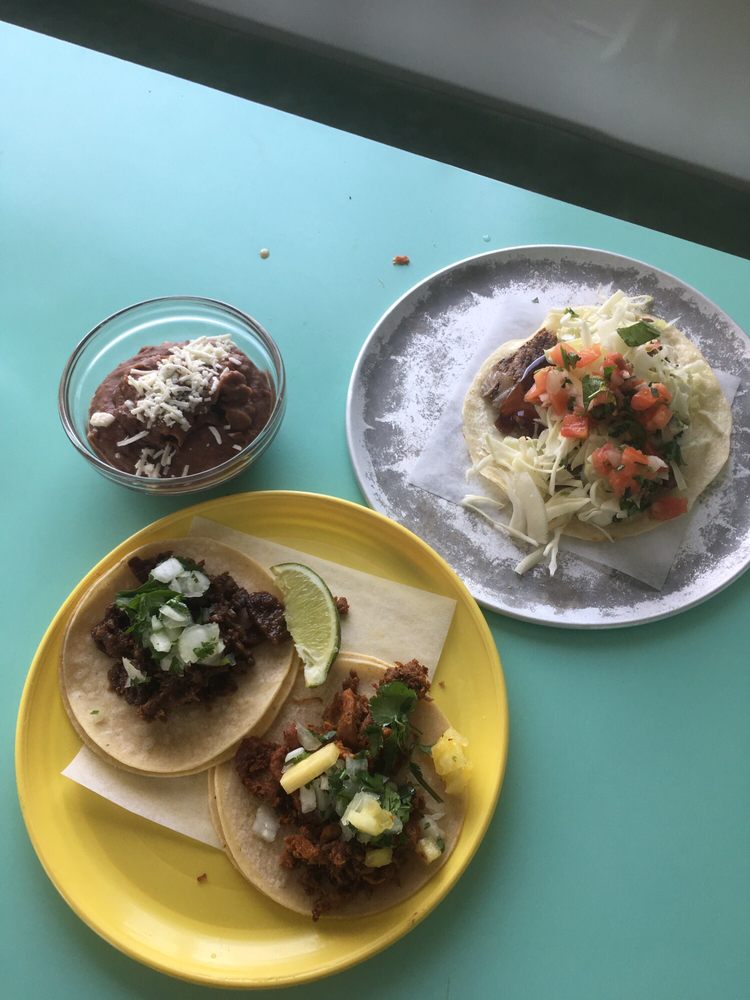 La Taqueria Pinche Taco Shop