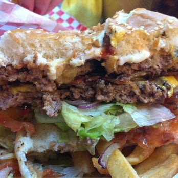 Patty S Burgers Milkshakes The Cake Burger Patty S Burgers Milkshakes The Cake Burger