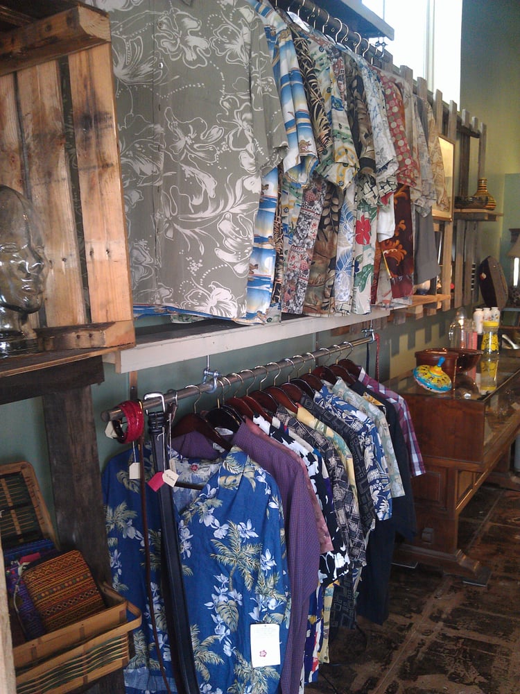 The Vintage Hawaii Antiques & Collectibles 11 Photos Used