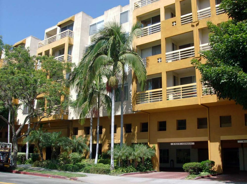 Museum Terrace Apartments MidWilshire Los Angeles, CA Reviews