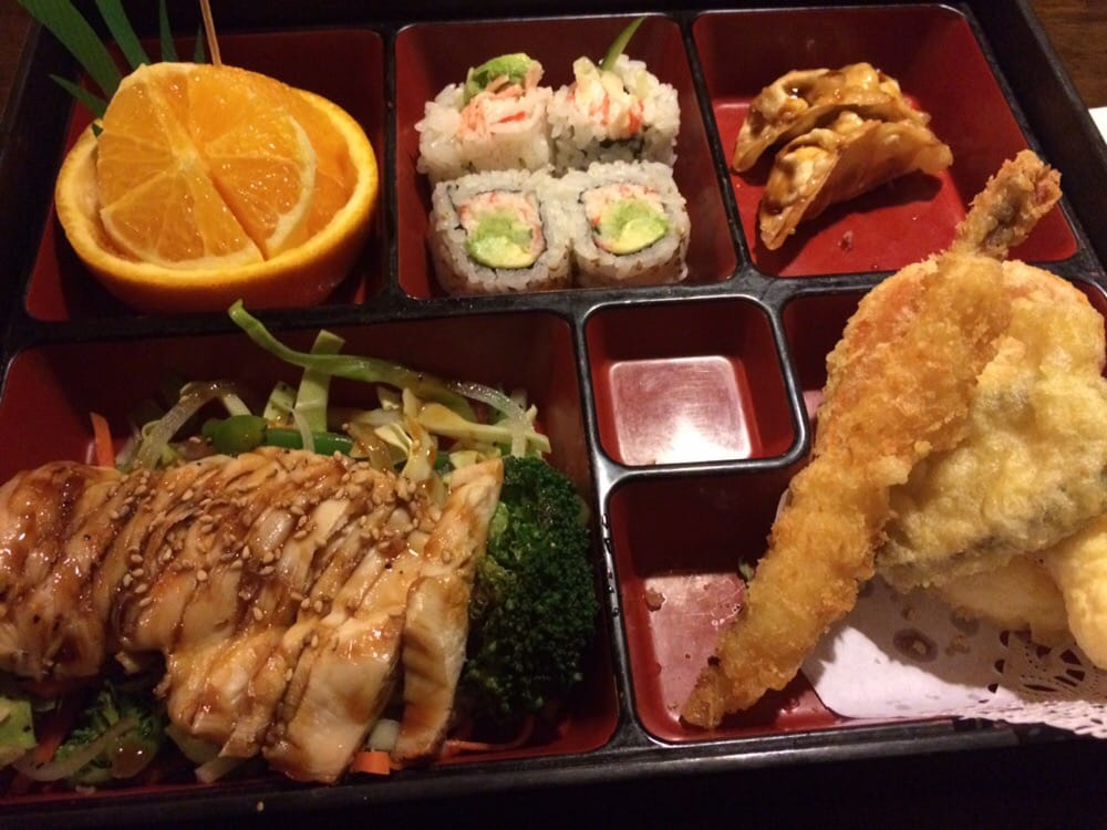 Sushi Moto - 27 Photos - Japanese - 436 Elmwood Rd - Lansing, MI