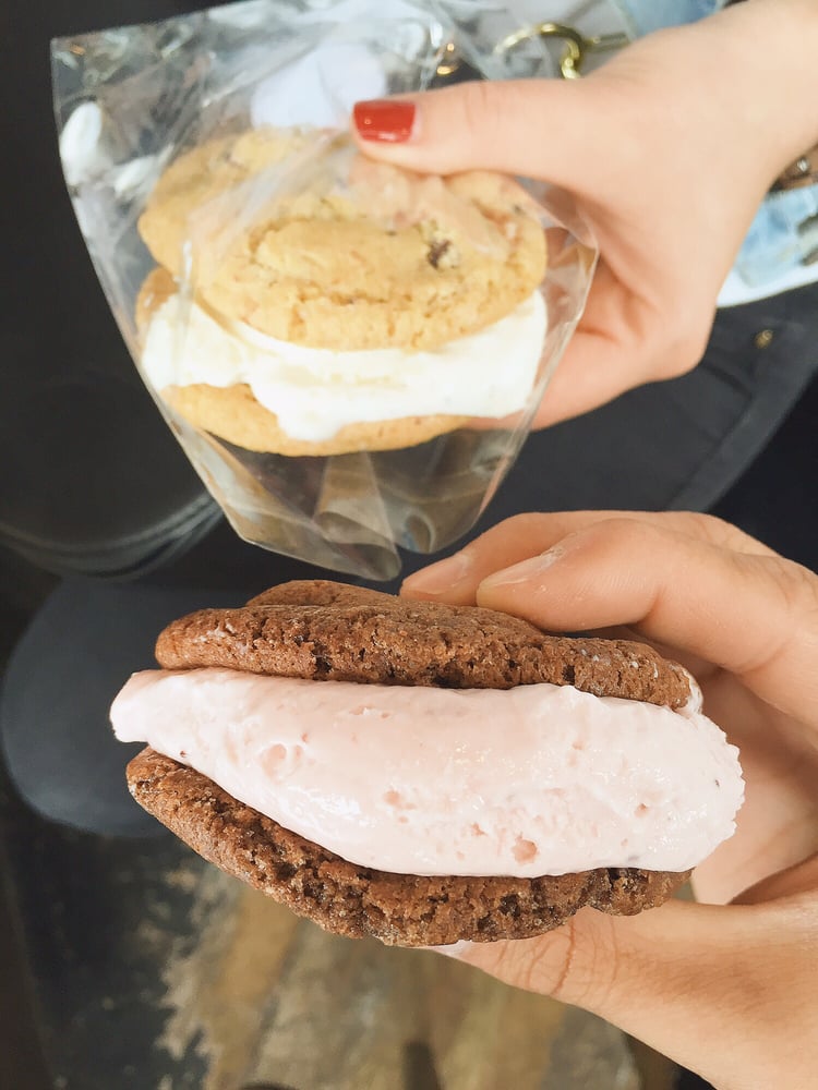 Cupcake Royale 186 Photos Bakeries Downtown Seattle, WA