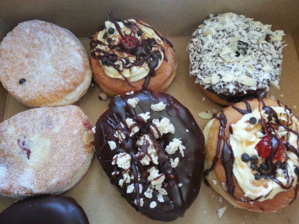 Donut king cakes near me information