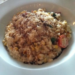 Lucas Trattoria logo