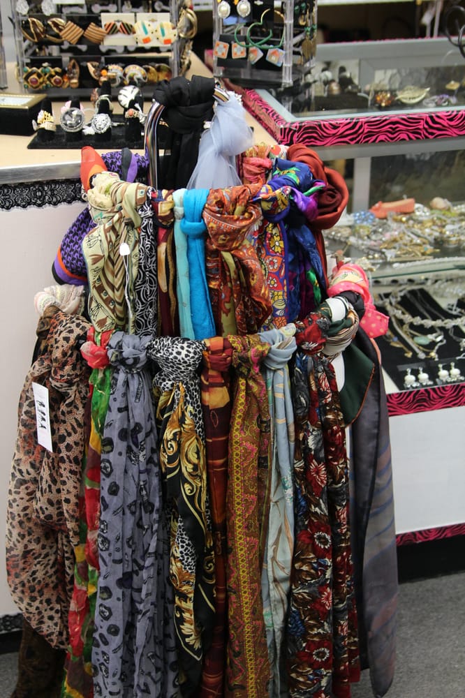 The Ladies Room Consignment Boutique Resale Women's Clothing