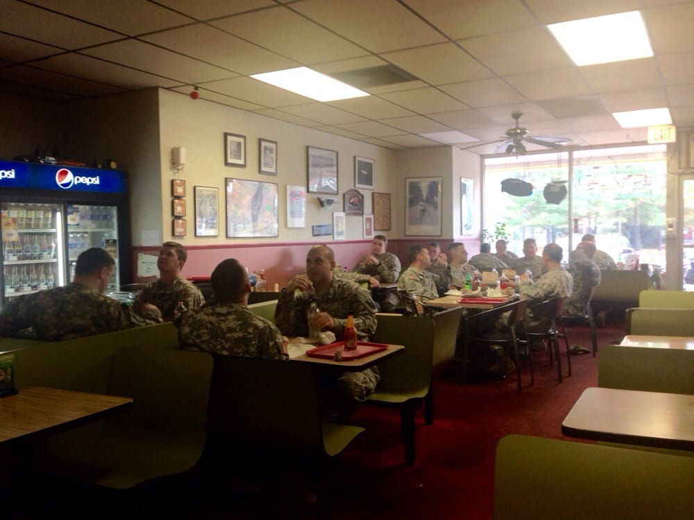 Second Poquonock Giant Grinder Shop 31 Photos Pizza Windsor Locks