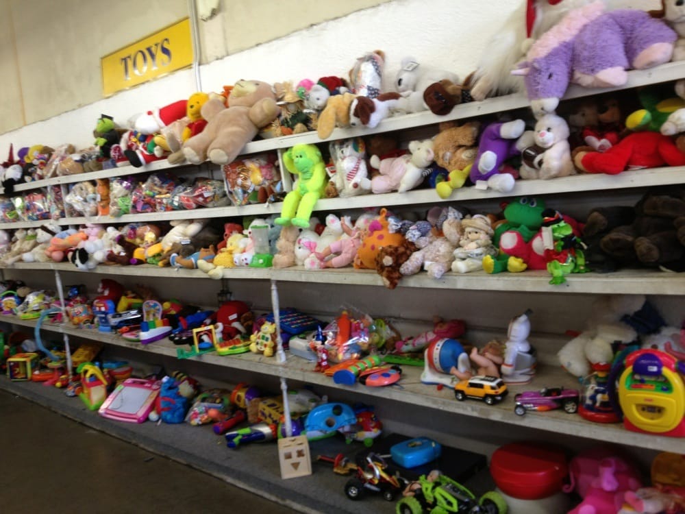 Ventura County Rescue Mission Bargain Center 32 Photos Thrift
