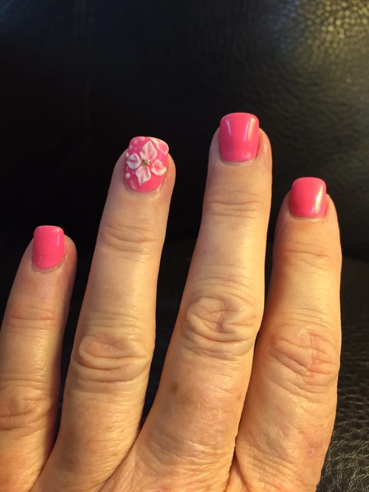 Short nails and a 3-D design!!!!! | Yelp