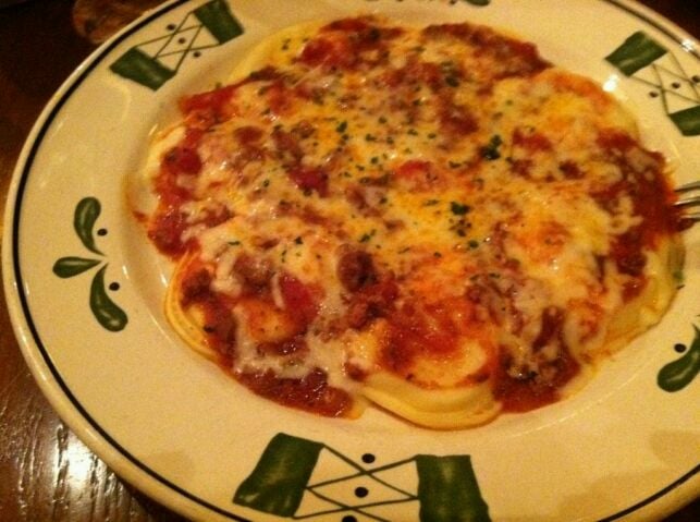 Cheese ravioli w/meat sauce - Yelp