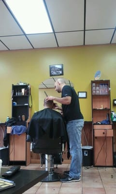 Hi Style Hair Salon For Men - Barbers - Oak Lawn, IL