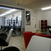 salon de coiffure un gars une fille