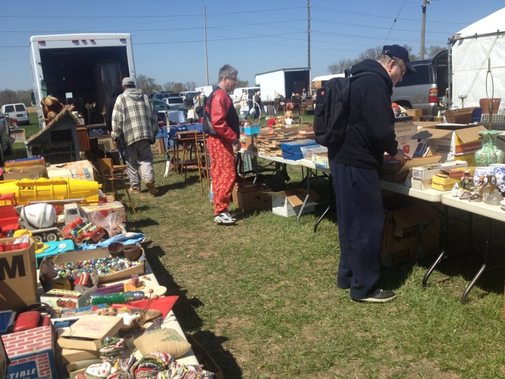 Renninger’s Antique & Collectors Markets Antiques Kutztown, PA