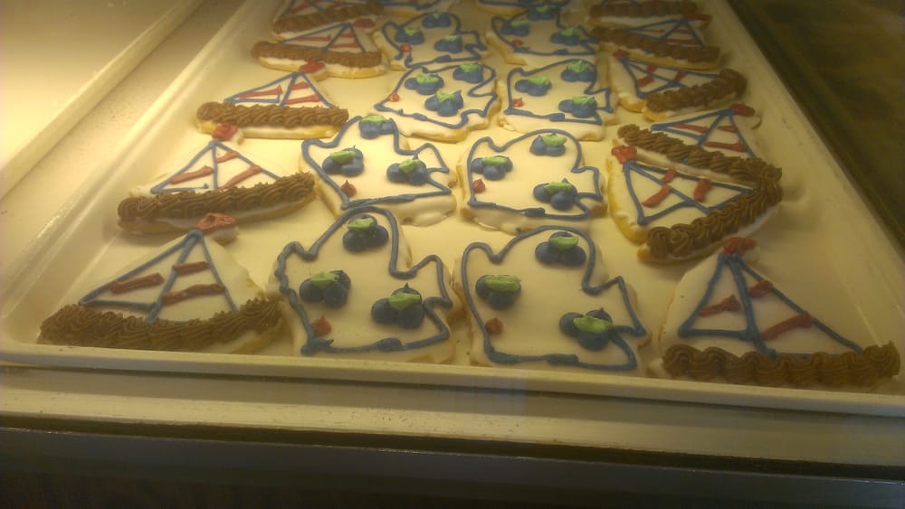 Golden Brown Bakery 13 Photos Bakeries South Haven, MI Reviews