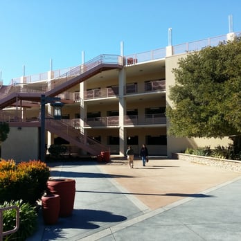 Can you play craps at pechanga