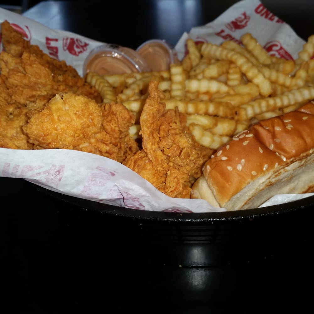 Raising Cane’s Chicken Fingers 27 Photos Fast Food 7531
