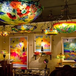 Lustre Gallery logo