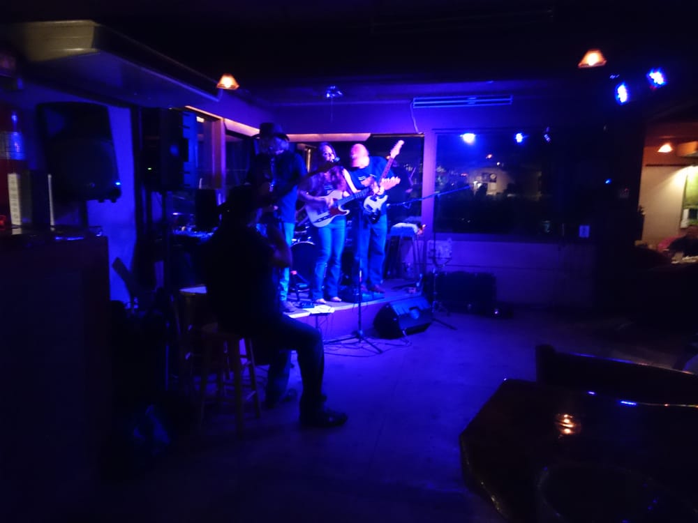 Trees Lounge Music Venues 440 Aleka Pl Kapaa, HI Reviews