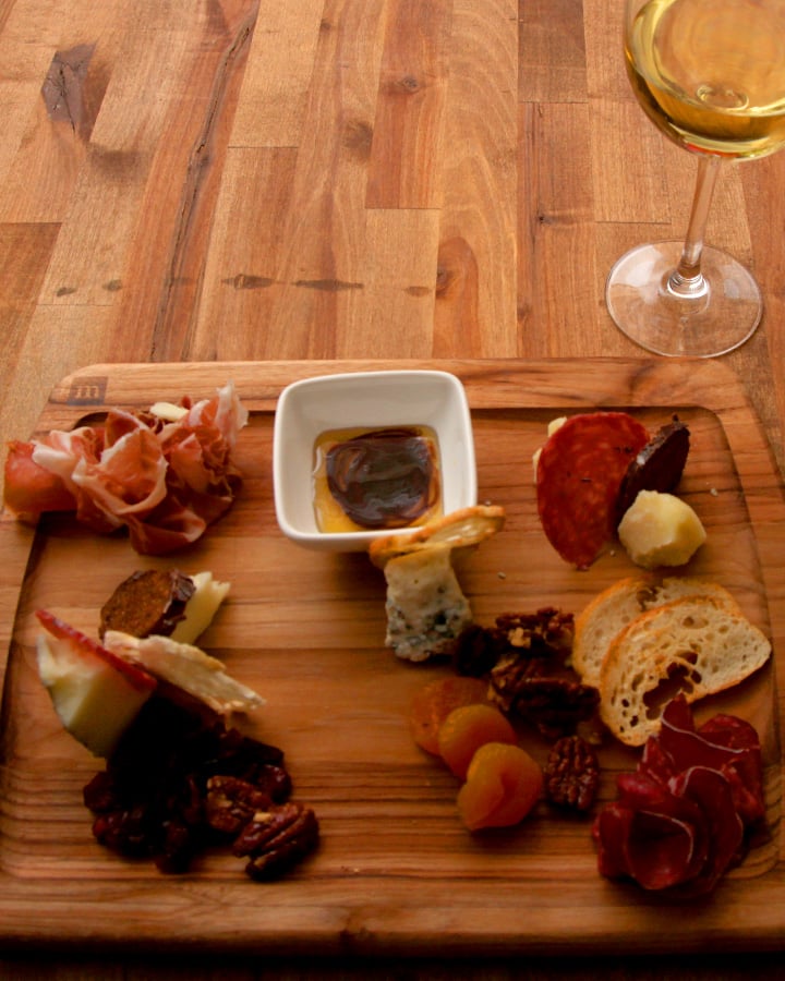 Barnwood Grill 28 Photos American (Traditional) 5 Queen St