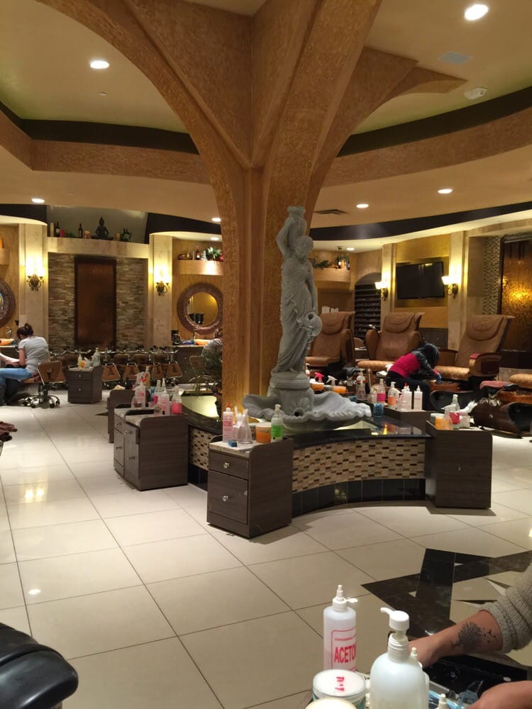 Luxury Nails & Spa 14 Photos Nail Salons Dearborn, MI Reviews