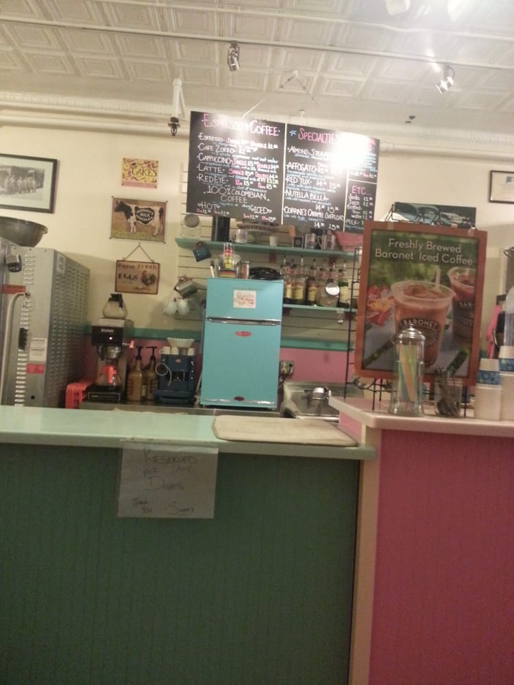 Sweetie’s Bakery & Cafe Bakeries New London, CT Reviews Photos Yelp