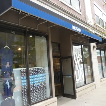 Des moines clothing stores