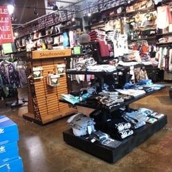 Zumiez clothing store