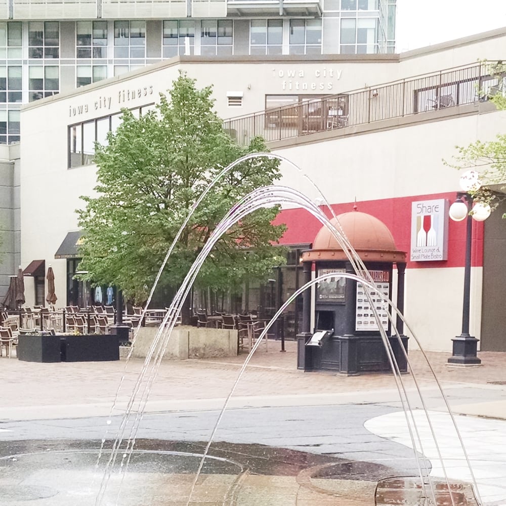 Pedestrian Mall Shopping Centres Iowa City, IA, United States