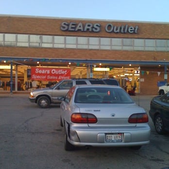 Melrose park sears outlet At Sears Outlet stores, you'll get in-store and online access to great outlet prices on a wide variety of products, including home appliances, apparel, tools, household goods and consumer electronics.