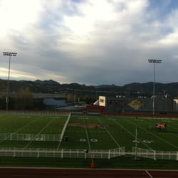 Oaks Christian School logo