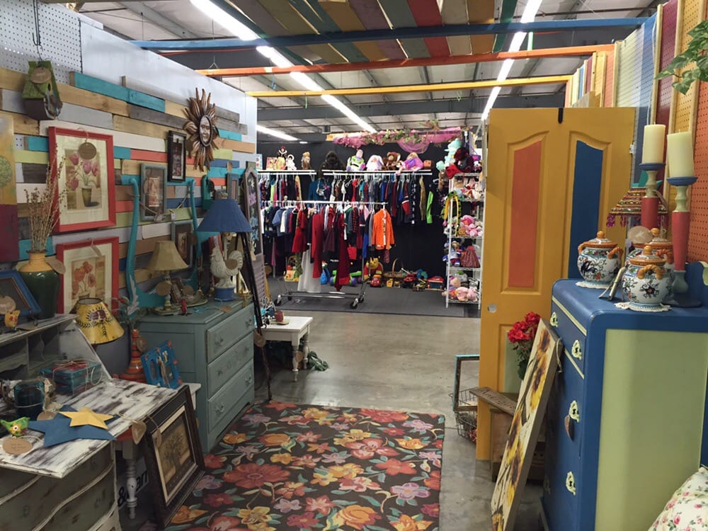 Peddlers Mall 52 Photos Flea Markets 400 Outlet Center