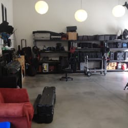 Lightstone Rentals logo