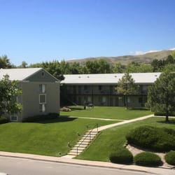 Mountain Vista Apartments logo