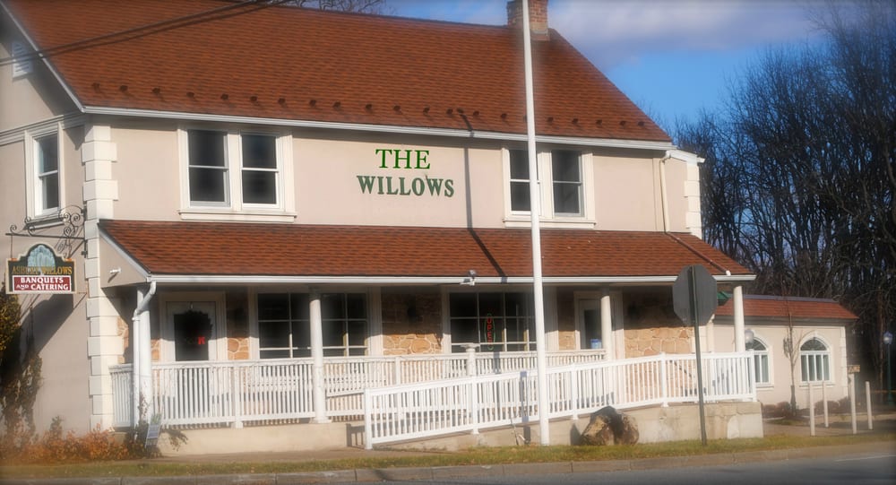 The Willows Restaurant & Catering American (New) Asbury, NJ