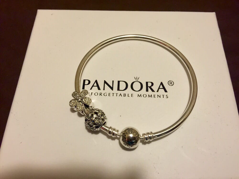 Pandora 19 Photos Jewelry Ala Moana Honolulu, HI Reviews Yelp