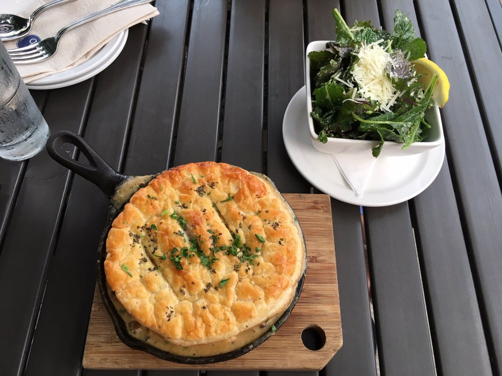 Burgoo Bistro