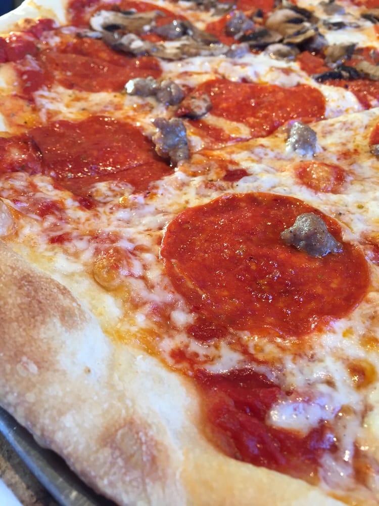 Lucy’s New York Style Pizzeria 10 Photos Pizza 725 E Anderson St