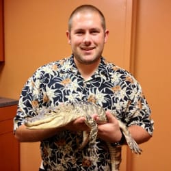 Pacific Home Remodeling logo