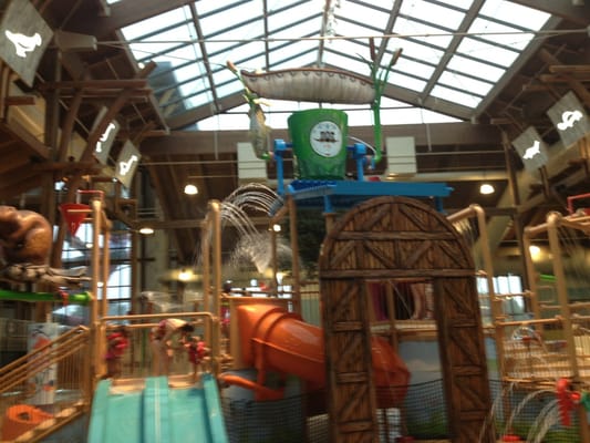 is soaring eagle waterpark near the casino