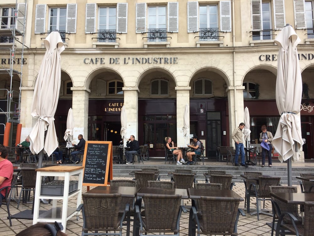 Cafe Des Arts St Germain En Laye o.jpg