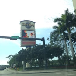 Hard rock casino hollywood fl stores