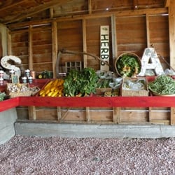 Isabelle Farms logo