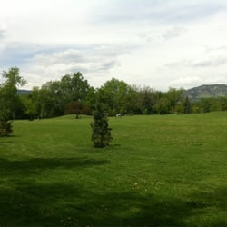 Howard Heuston Park logo