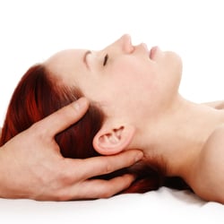 Dos Manos Massage Studio logo