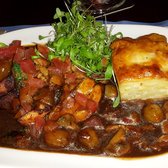 Bierbrasserie Cambrinus - Bruges, West-Vlaanderen, Belgium. Chicken with Mushrooms, Onions and Bacon with "Flemish Old Brown" Beer.  Tranchettes de Poulet à la vieille Brune.