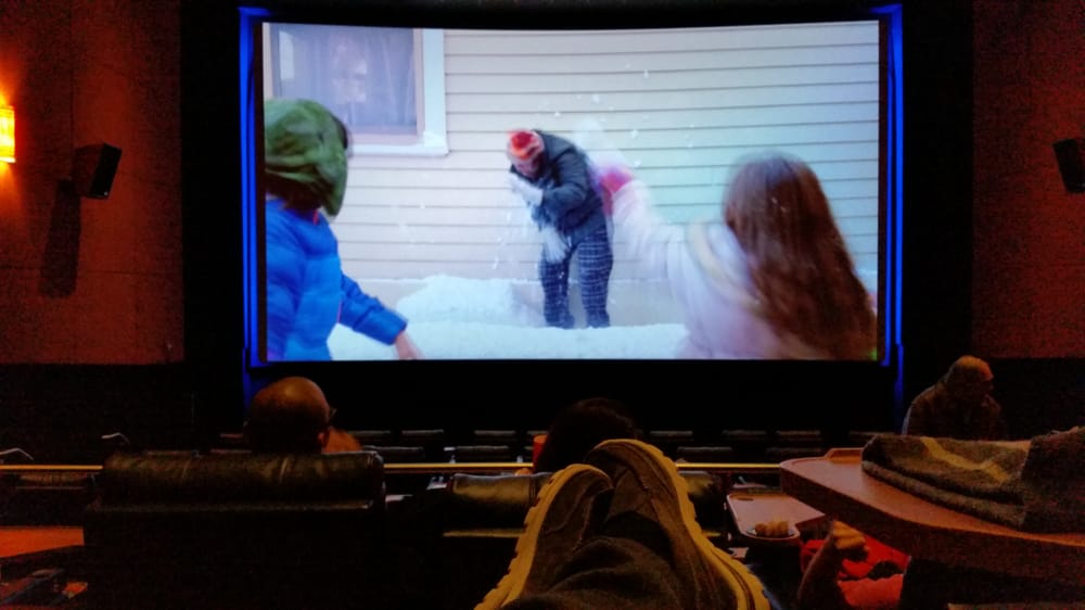 Regal Cinemas Dulles Town Center 10 25 Photos Cinema Dulles, VA