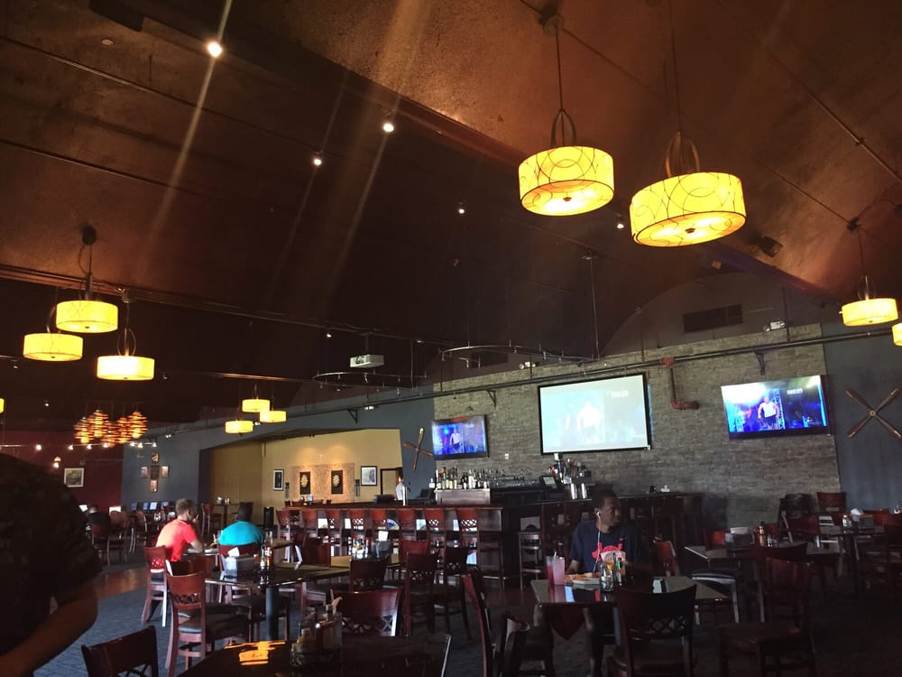 Spuds Restaurant & Brew Pub American (Traditional) 920 Franklin Ave