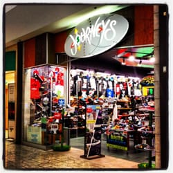 Directory - Orlando Fashion Square