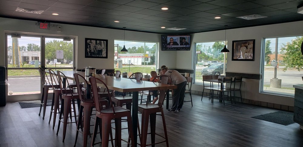 Marabella Old World Pizza - Wilmington