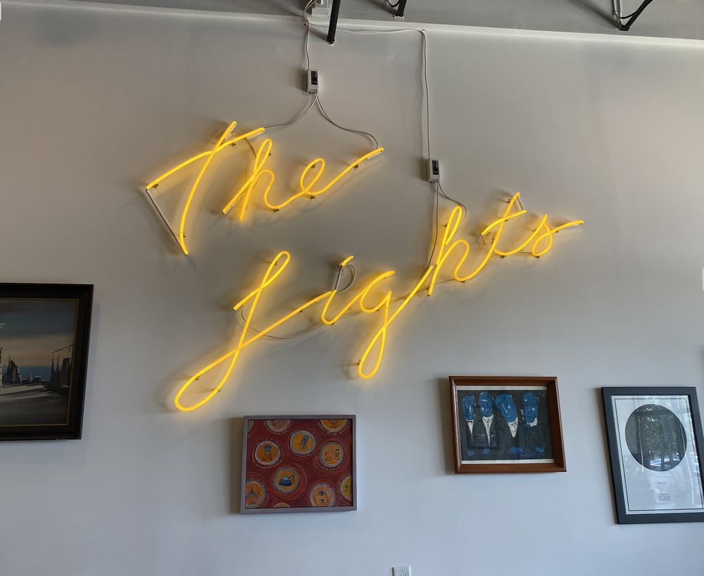 The Lights  Cafe